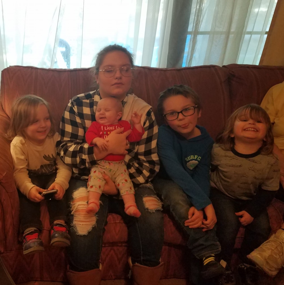 Meet your Posher, Crystal